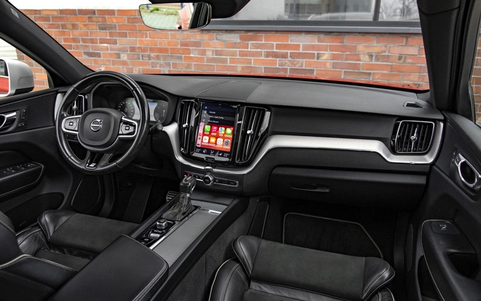 Volvo XC 60 cena 129900 przebieg: 155067, rok produkcji 2018 z Wschowa małe 781